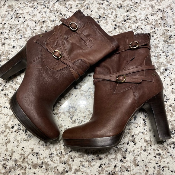 UGG Olivia boots ankle leather size 8 - Picture 4 of 12